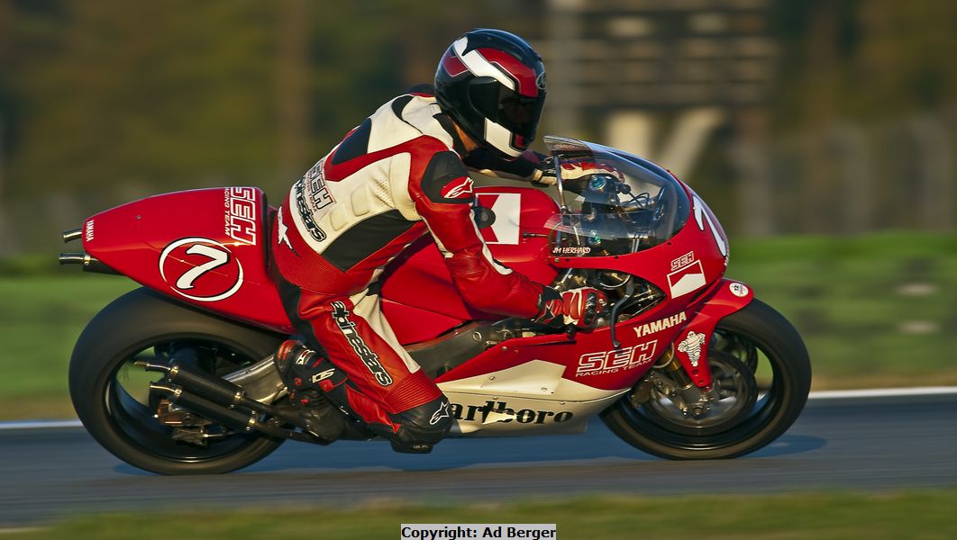 Jean Marie Herard(F), 500 ROC-Yamaha mit V 4- Zylinder Werksmotor

