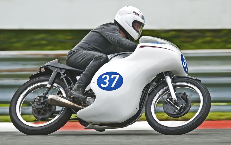 Heiner Butz, Norton Manx 350, 1962
3 x Deutscher Meister
1964 auf Norton 350
