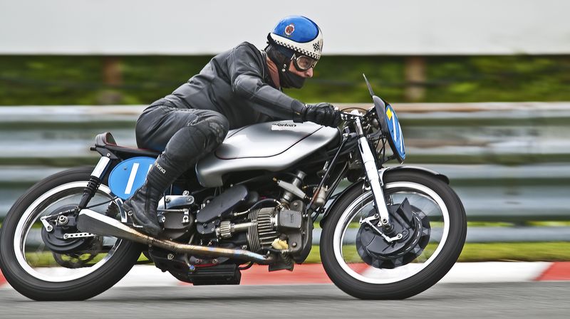 Franz Schleifer, 500ccm Norton Manx mit liegendem Zylinder (Eigenbau)
