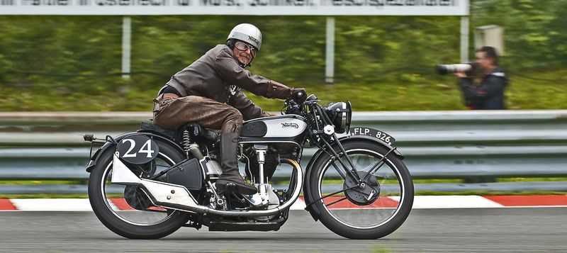 Christian Roider (AUT), Norton International M30 500, 1939
