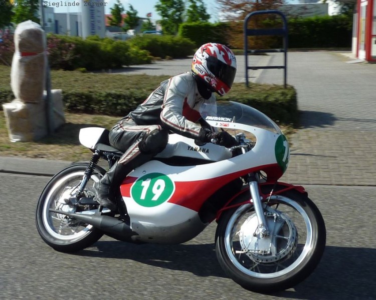 Wolvegaster Classic Races 2011
Matthias Farwick - Yamaha 250
