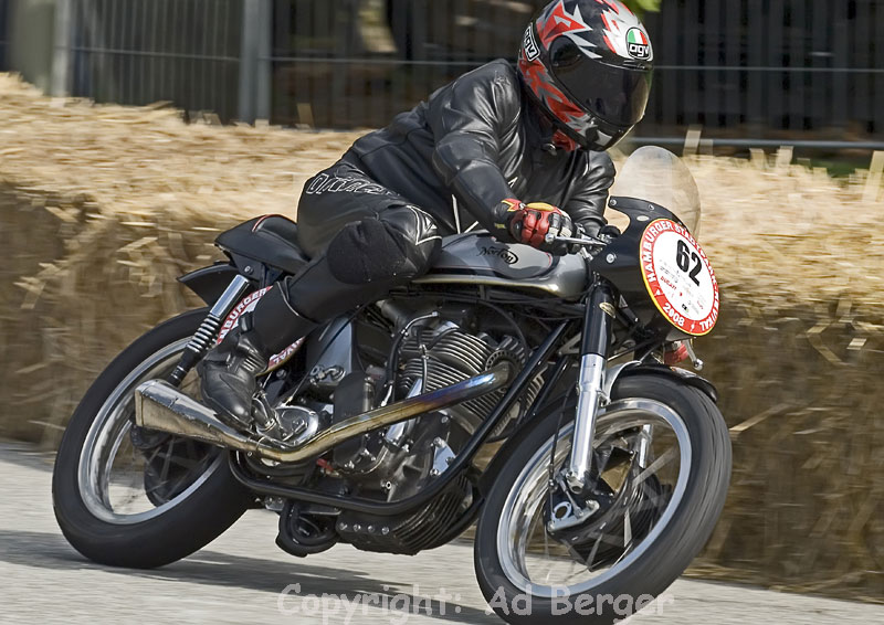Klaus Schüßler, Norton Manx
