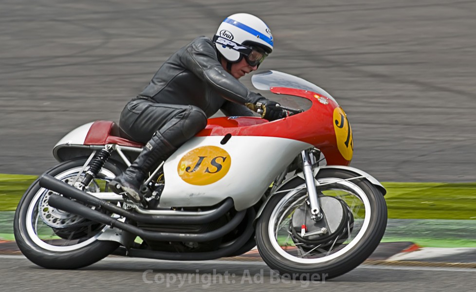 John Surtees, MV Agusta, 500ccm
