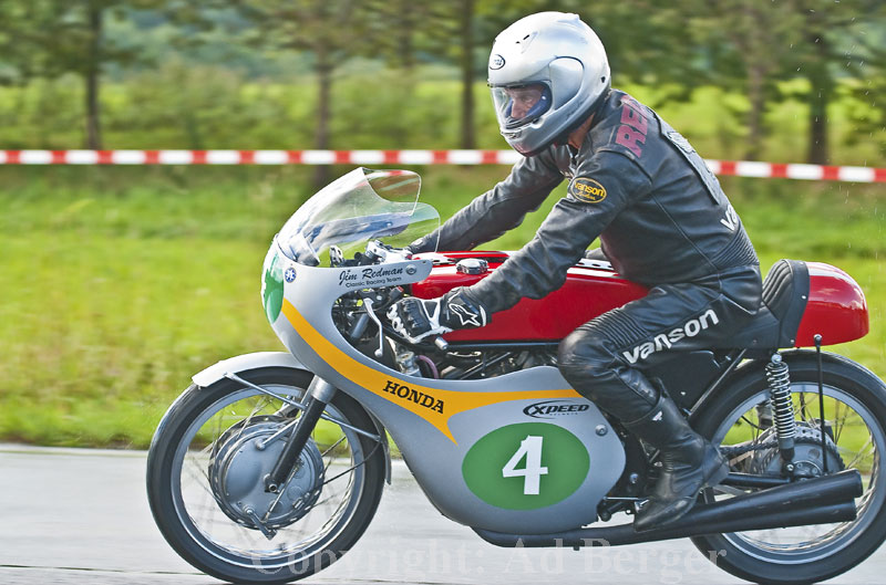 14. Zschorlauer Dreieckrennen 
Jim Redman, Honda 250 Replika
