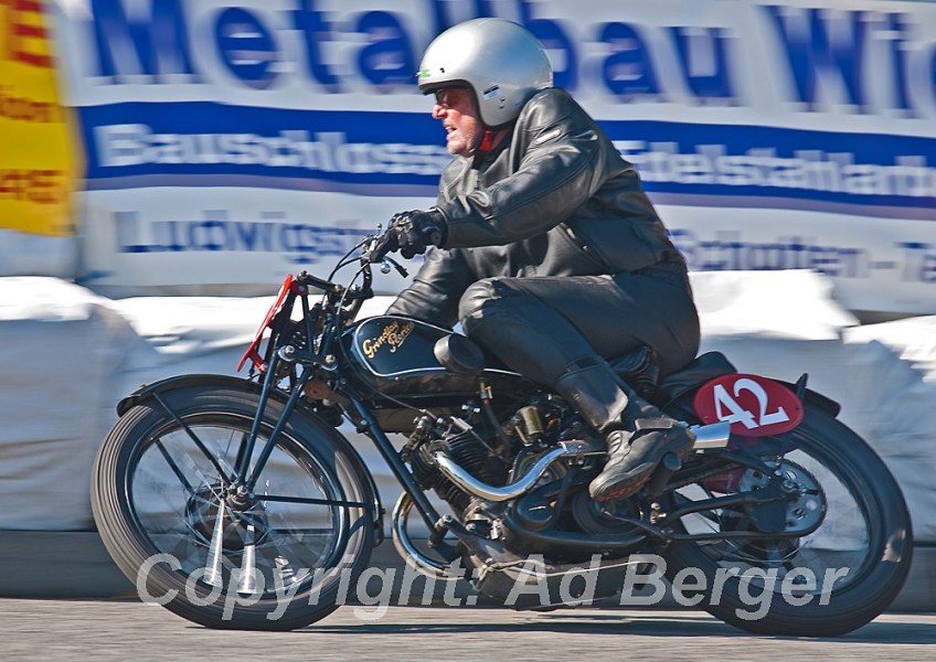 Schottenring Classic GP 2011
Siegfried Cmyral, Grindlay Peerless 250, 1932
