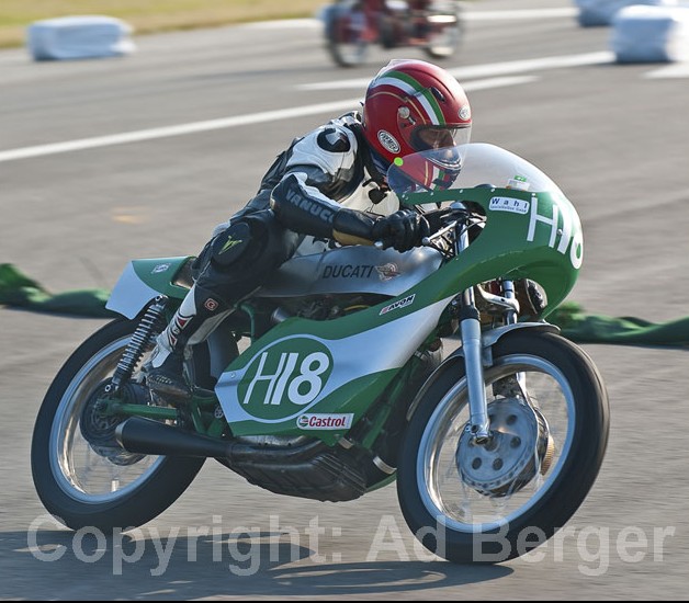 Odenwaldring Klassik - Walldürn 2011
Albert Rank, Dukati 250 MKIII, 1968 (H18)
