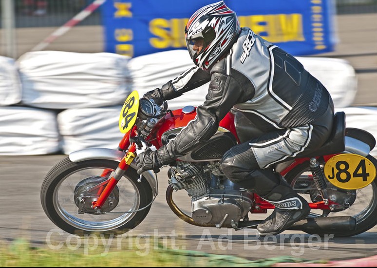 Odenwaldring Klassik - Walldürn 2011
Harry Bender, Honda CB 77 
