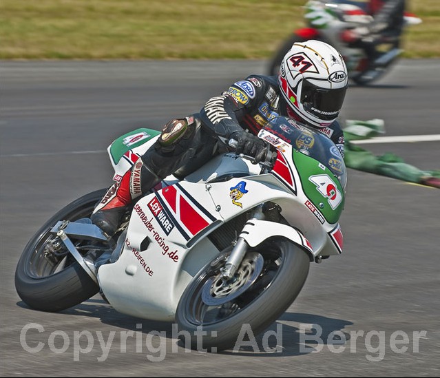 Odenwaldring Klassik - Walldürn 2011
Sven Bennin, Yamaha TZ 250 1989
