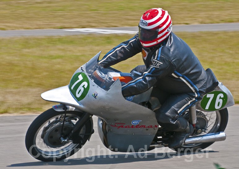 Odenwaldring Klassik - Walldürn 2011
Jan Kostwinder, NSU Sportmax 250
