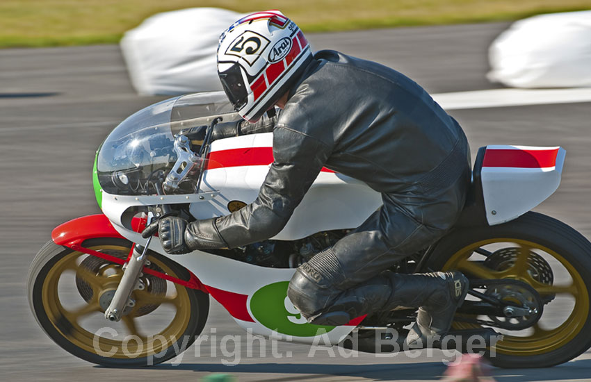 Odenwaldring Klassik - Walldürn 2011
Gerhard Mitter, Yamaha TZ 250D,1979 
