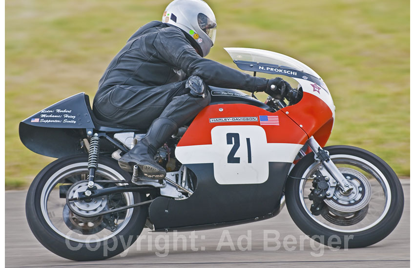 Odenwaldring Klassik - Walldürn 2011
Norbert Prokschi, Harley
