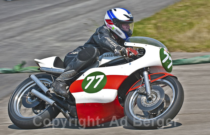 Odenwaldring Klassik - Walldürn 2011
Manfred Sicking, Yamaha TZ 350, 1977
