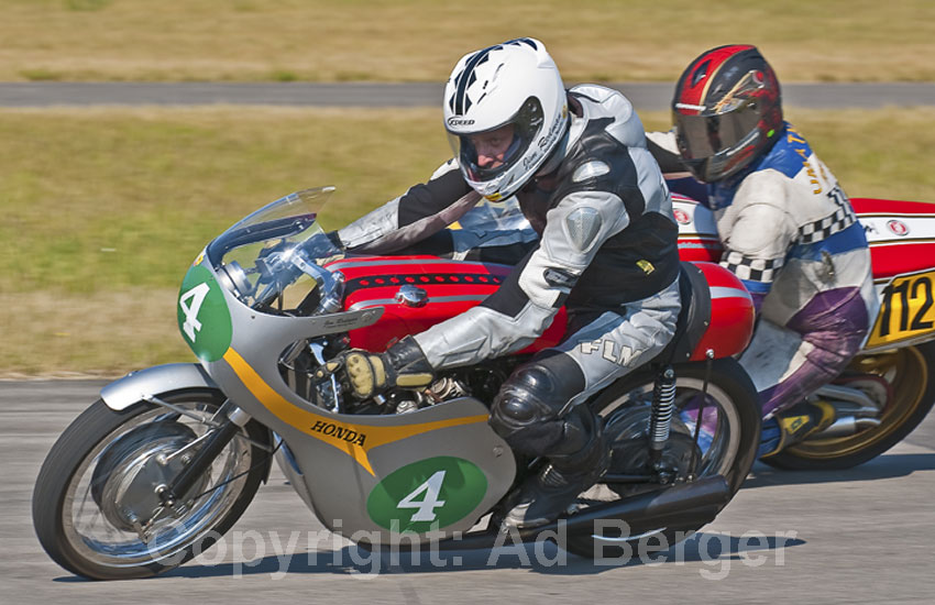 Odenwaldring Klassik - Walldürn 2011
Jürgen Wolz, Honda RC 163 Replica
