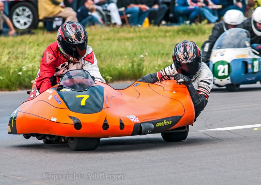 Odenwaldring Klassik - Flugplatz Walldürn
Charly-Suter-Brigitte-Flausch-Windle-Suzuki-1000-1978
