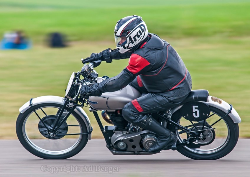 Odenwaldring Klassik - Flugplatz Walldürn
Erich-Mächler-Triumph-T90-H7-1937
