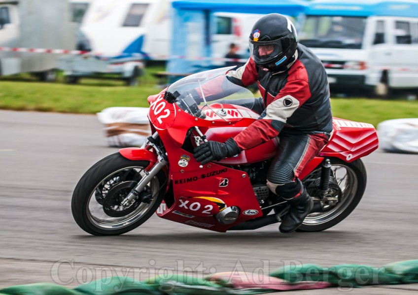 Odenwaldring Klassik - Flugplatz Walldürn
Jürgen-Deeß-Reimo-Suzuki-GT-750R-1975
