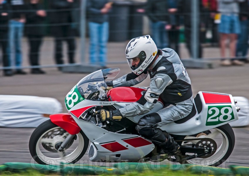 Odenwaldring Klassik - Flugplatz Walldürn
Jürgen Wolz, Yamaha TZR250-1986
