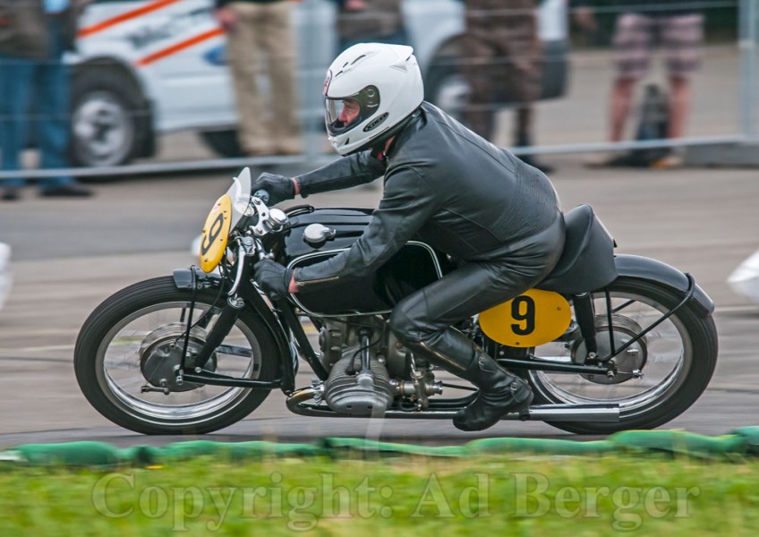 Odenwaldring Klassik - Flugplatz Walldürn
Lothar John - BMW RS 51
