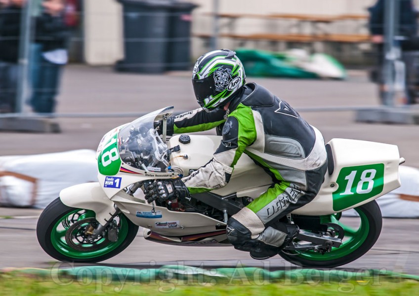 Odenwaldring Klassik - Flugplatz Walldürn
Stefan Tennstädt - Bakker-Rotax 250 - 1984
