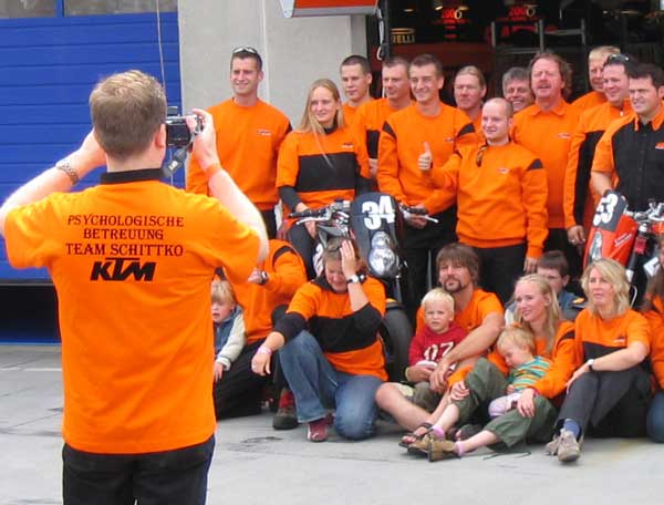 "Psychologische Betreuung" für das KTM Team
