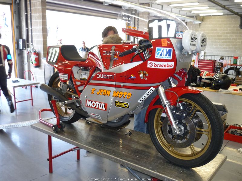 4 Hours of Spa Classic
Team Staff - Ducati 900SS NCR
