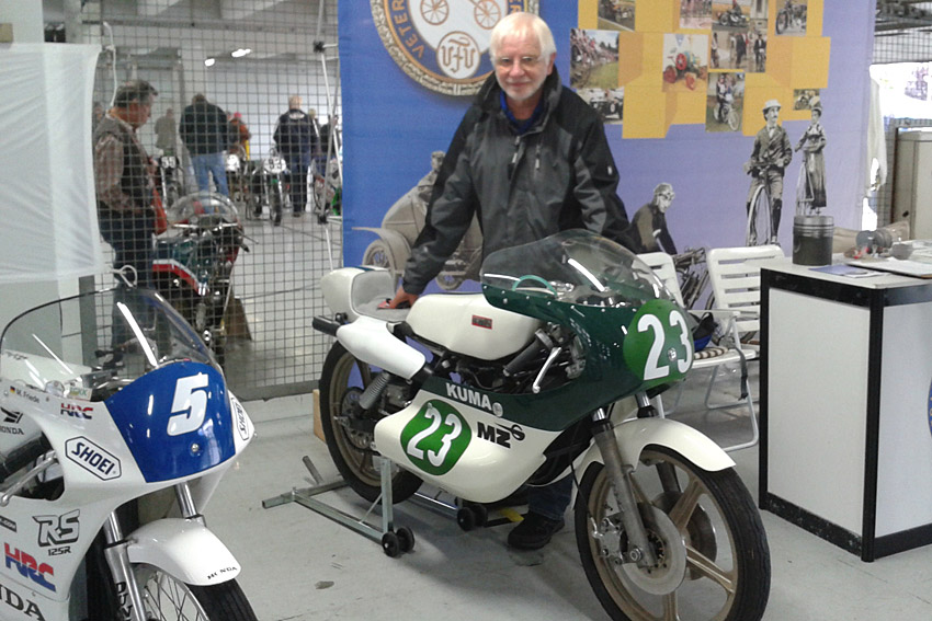 Hockenheim Classics 2013
Die Kuma MZ hat mich 1977 in Kelheim nach einen Getriebeschaden fast umgebracht. In "Heft 1" 2014 "Klassik Motorrad" könnt ihr die Geschichte der Kuma MZ nachlesen. 
