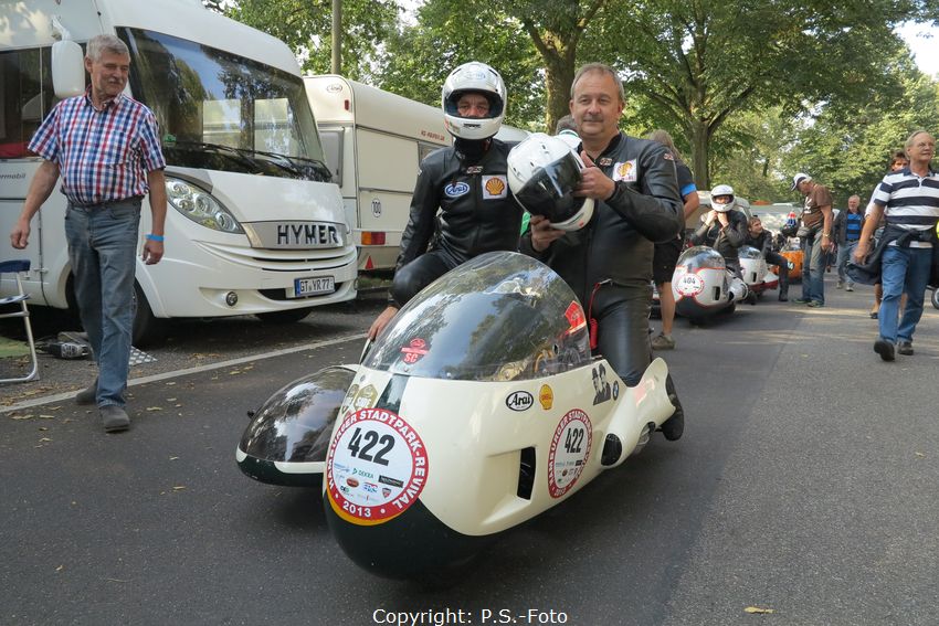 Hamburger Stadtpark Revival 2013
Dr. Stephan Elisat/Henning Stöter - BMW Kneeler
