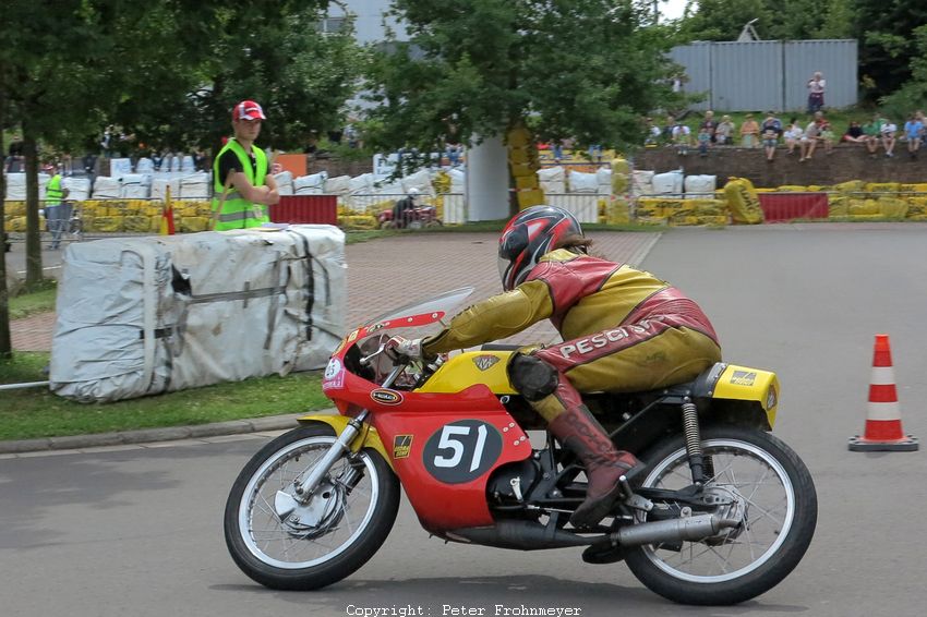 „4. Internationale Motorsport Klassik" - St. Wendel 2014
Uwe Dietrich - Maico 125ccm Replika
