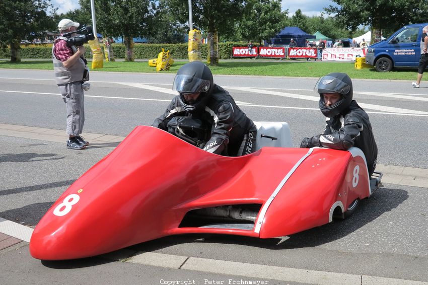 „4. Internationale Motorsport Klassik" - St. Wendel 2014
Andreas + Pascal Geniesser - Honda CBR 600
