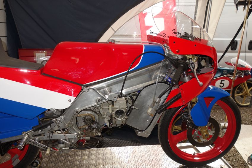 Schottenring Classic GP - 2016
Seel 125ccm von Ingo Emmerich. In den 80er Jahren schon 43 PS am Hinterrad!
