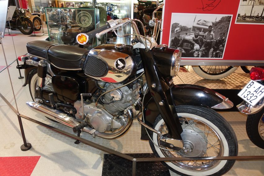 Honda Touring Dream (USA) 1964
