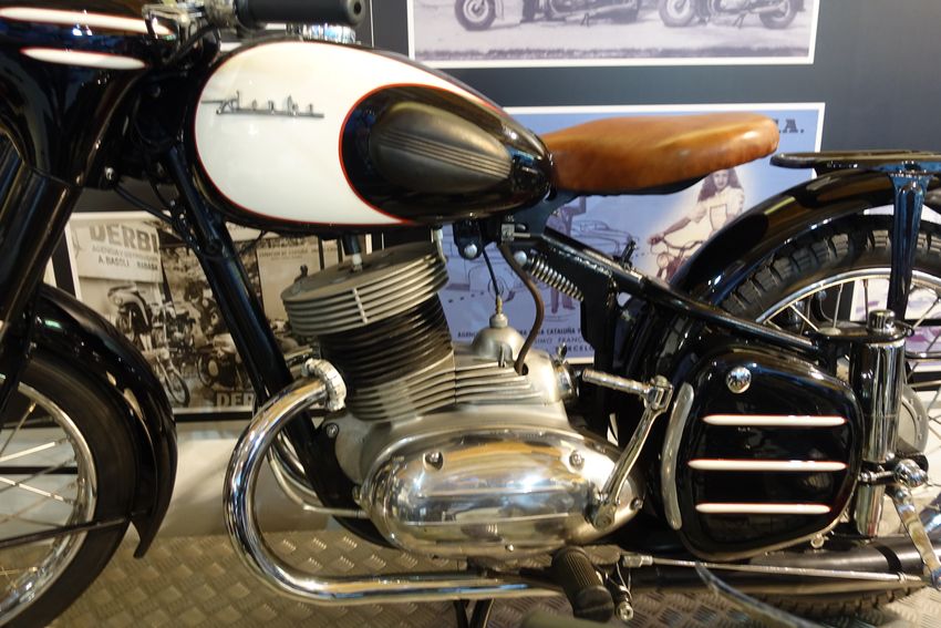 Derbi 250

