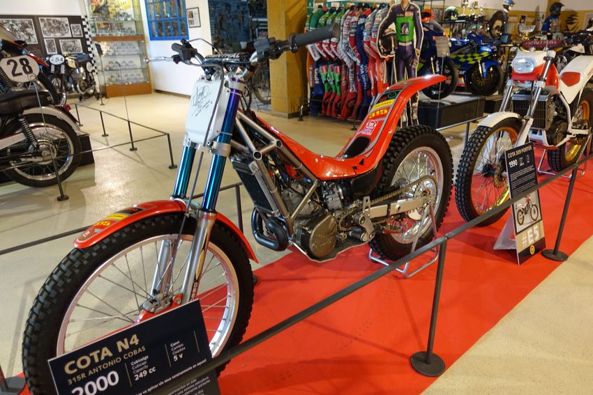 Montesa Cota N4
