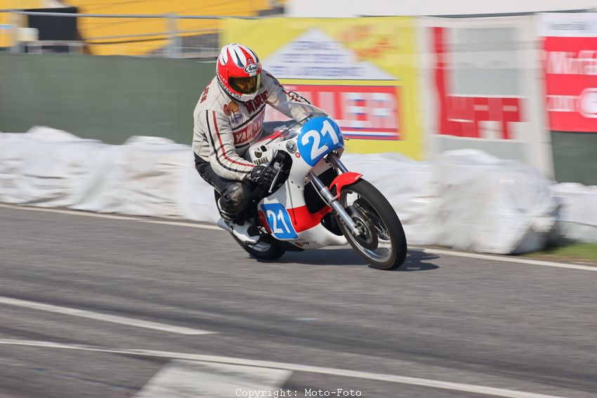 Schottenring Historic GP 2023
Mario van Rooijen, NL
Yamaha TZ 350, 1979, 350 ccm
Foto: Hartmut Reuschel
