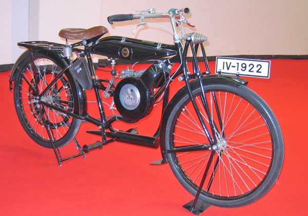 DKW Reichsfahrtmodell
143ccm, 2,5PS, Bj. 1922
