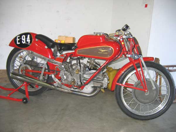 E94
Manfred Hartung, Moto Guzzi Condor 500ccm / 1939
