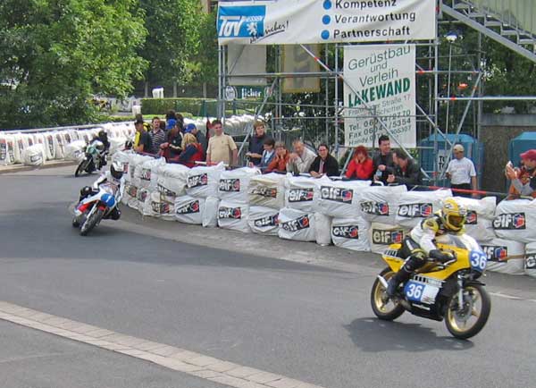 Sonderlauf  "Yamaha Classic Racing Team"
Heiner Mohrhardt 36, Phil Read 1

