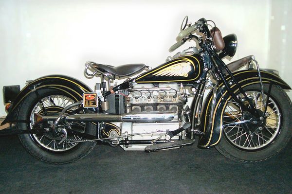 Indian 439
Indian Four, Bj.1939, 1265 ccm, 40 PS, ca. 145 km/h
