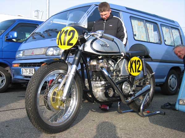 K12
R. Seydewitz, Norton M30, 500ccm, BJ.1957
