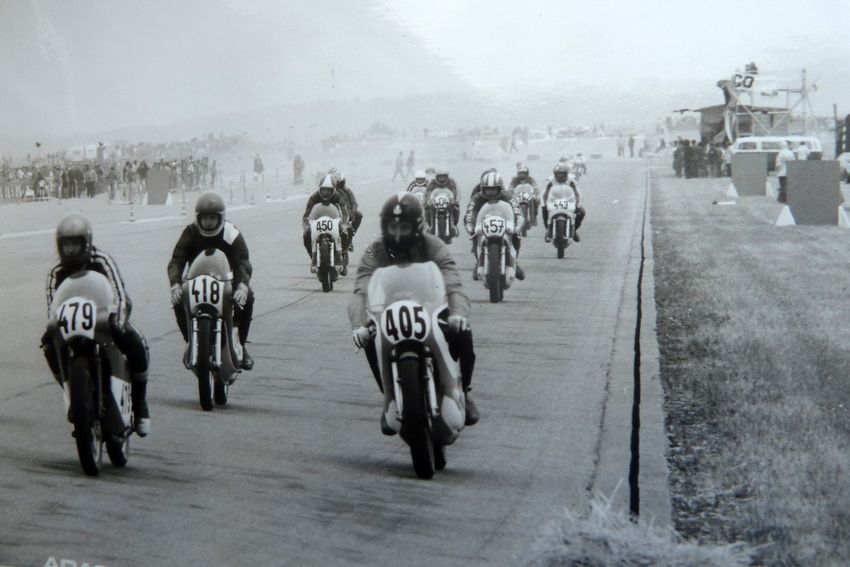 1977 B-Lizenz OMK Pokal
 Flugplatzrennen Kassel-Calden,Klasse 350 cc
 technischer Ausfall wegen abgesprungener Kette auf Platz 13
