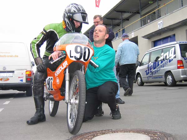 L90
Fahrer Harald Schlosser, Kreidler van Veen 50 ccm, 1979
