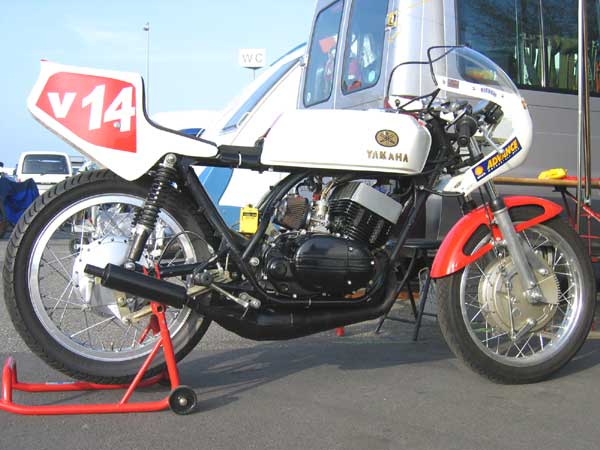 V14
H. Pitsch, Yamaha R5, 350ccm, BJ1973
