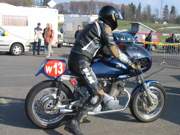 W13
Manfred Wickel, Laverda SF1, 750ccm, BJ1973
