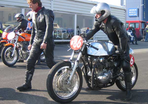 W86
frank Stodt, Yamaha XS650, BJ1975
