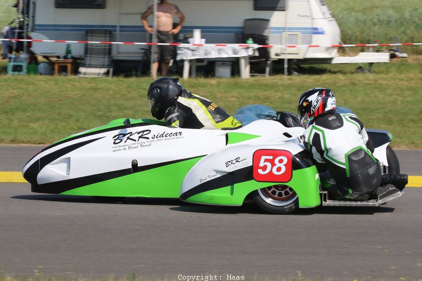 Berns Krauß/Axel Braunshausen, BKR-Kawasaki 1000
Foto: Thomas Haas
