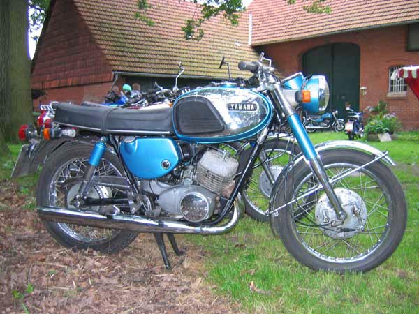 Yamaha YDS 5 von 1967
Copyright: Peter Frohnmeyer
