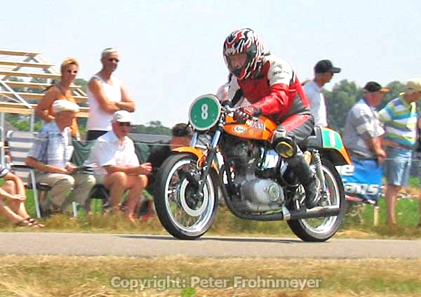 Classic Racing Moergestel 2006
Jürgen König - Ducati Desmo 
 
