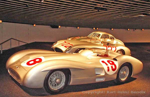 Zu den Nachkriegs-Silberpfeilen gehören der „Carrera“-300 SL (oben), der 300 SLR (Mitte) und der vollverkleidete -W196-Monoposto (unten).

