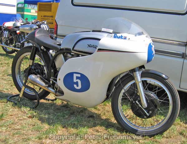 Classic Racing Moergestel 2006
Norton von Heiner Butz
