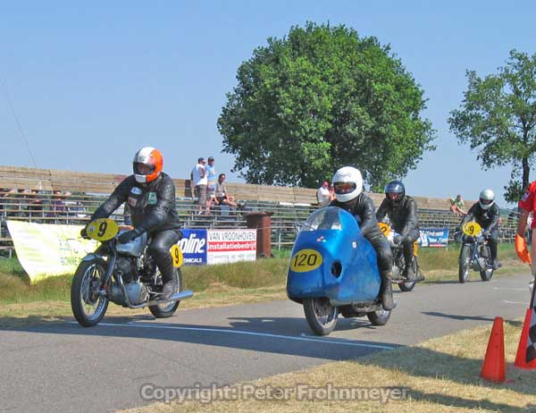Classic Racing Moergestel 2006
Start NSU Klasse
